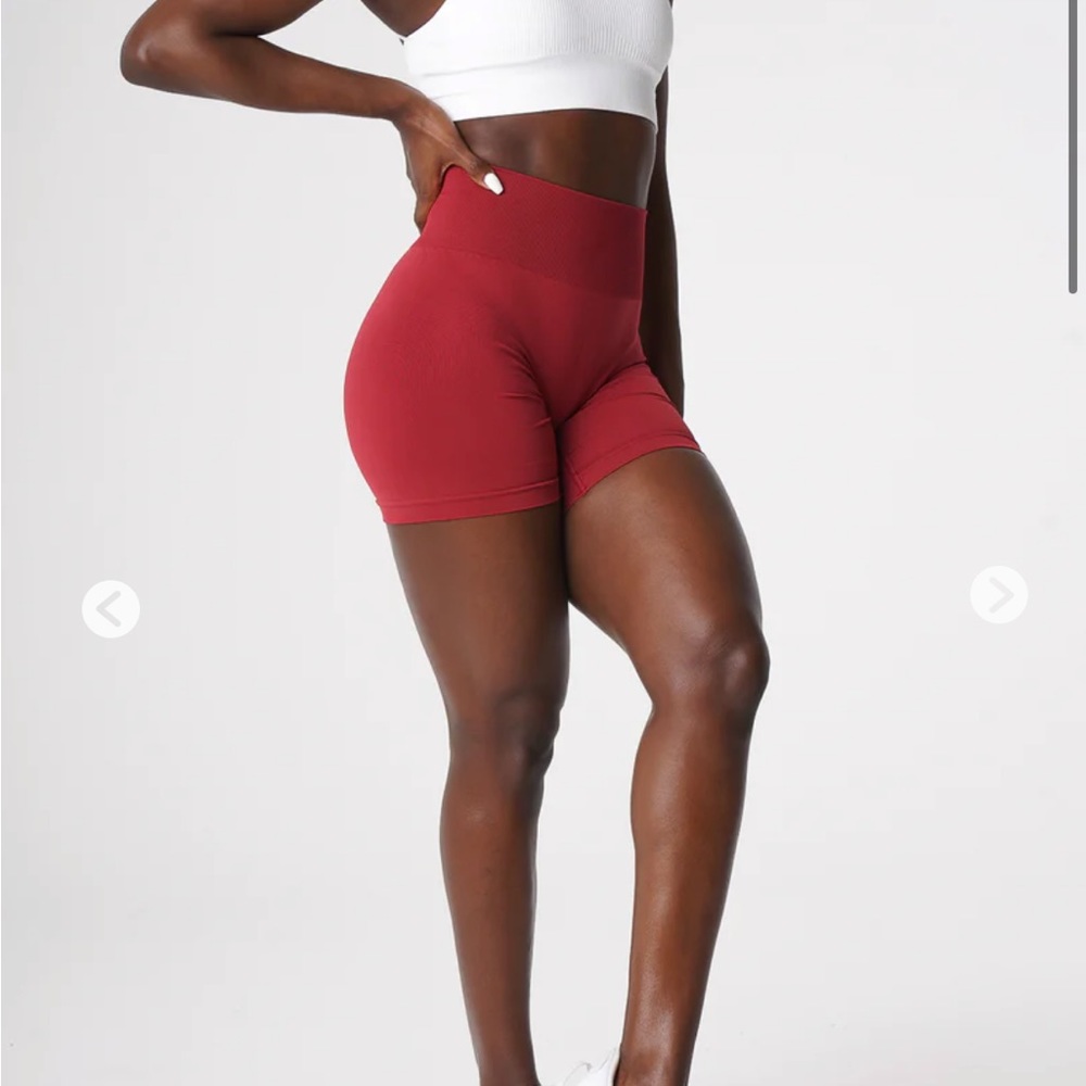 NVGTN Carmine Red Solid Seamless Biker Shorts Size Medium M